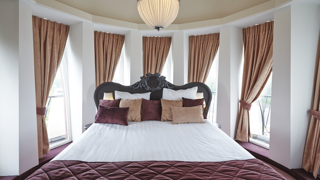 1024×576-gallerij-excellente-suite-bed-5